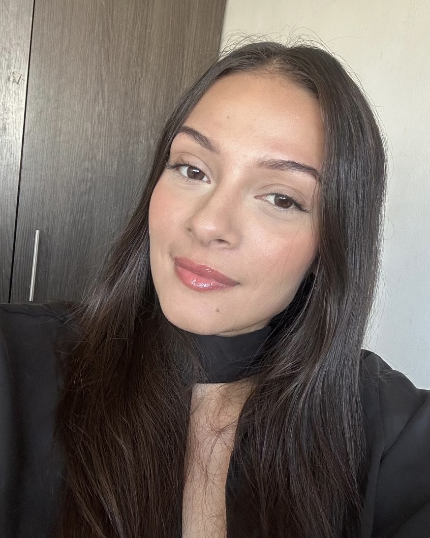 laura laura