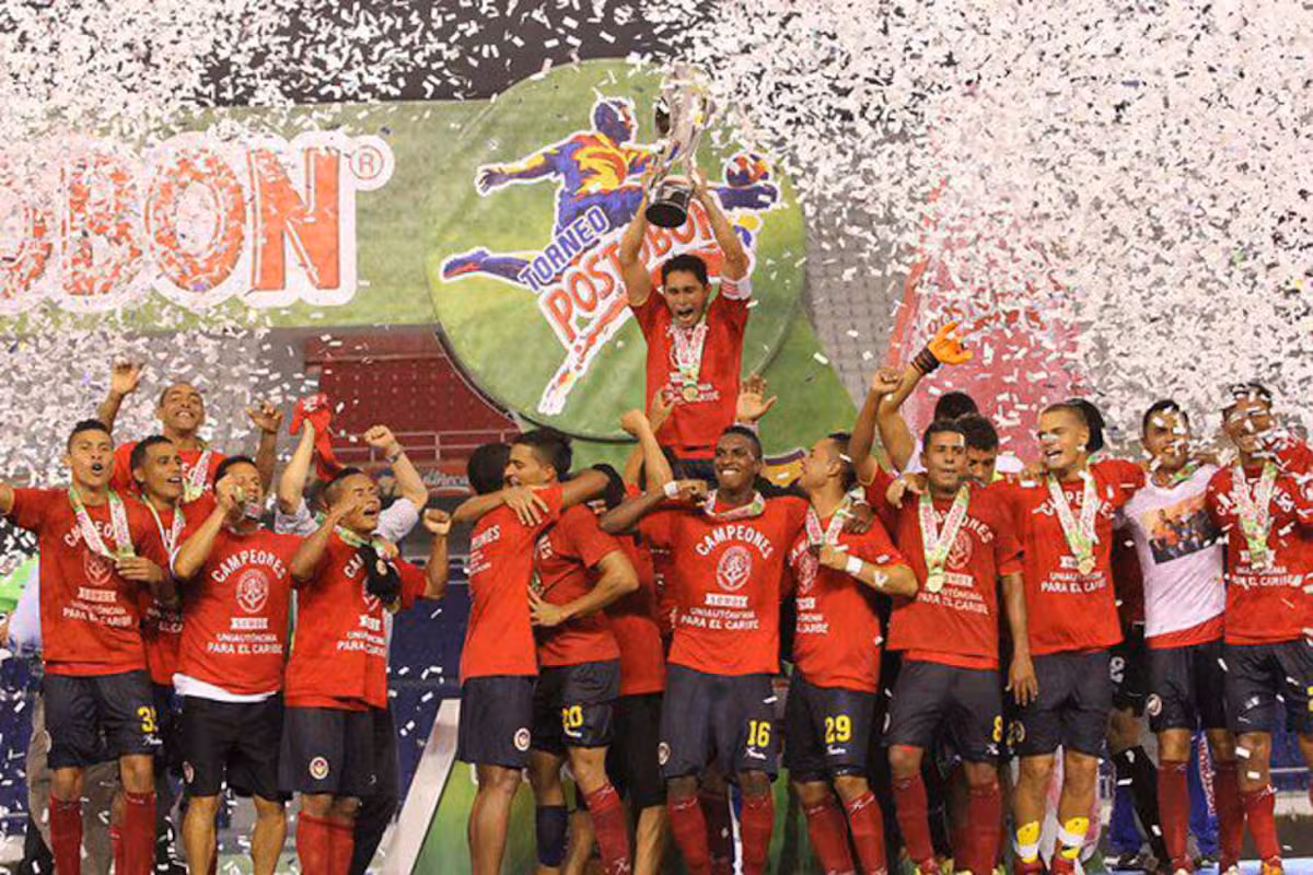 Uniautónoma campeón 2013 - foto 1